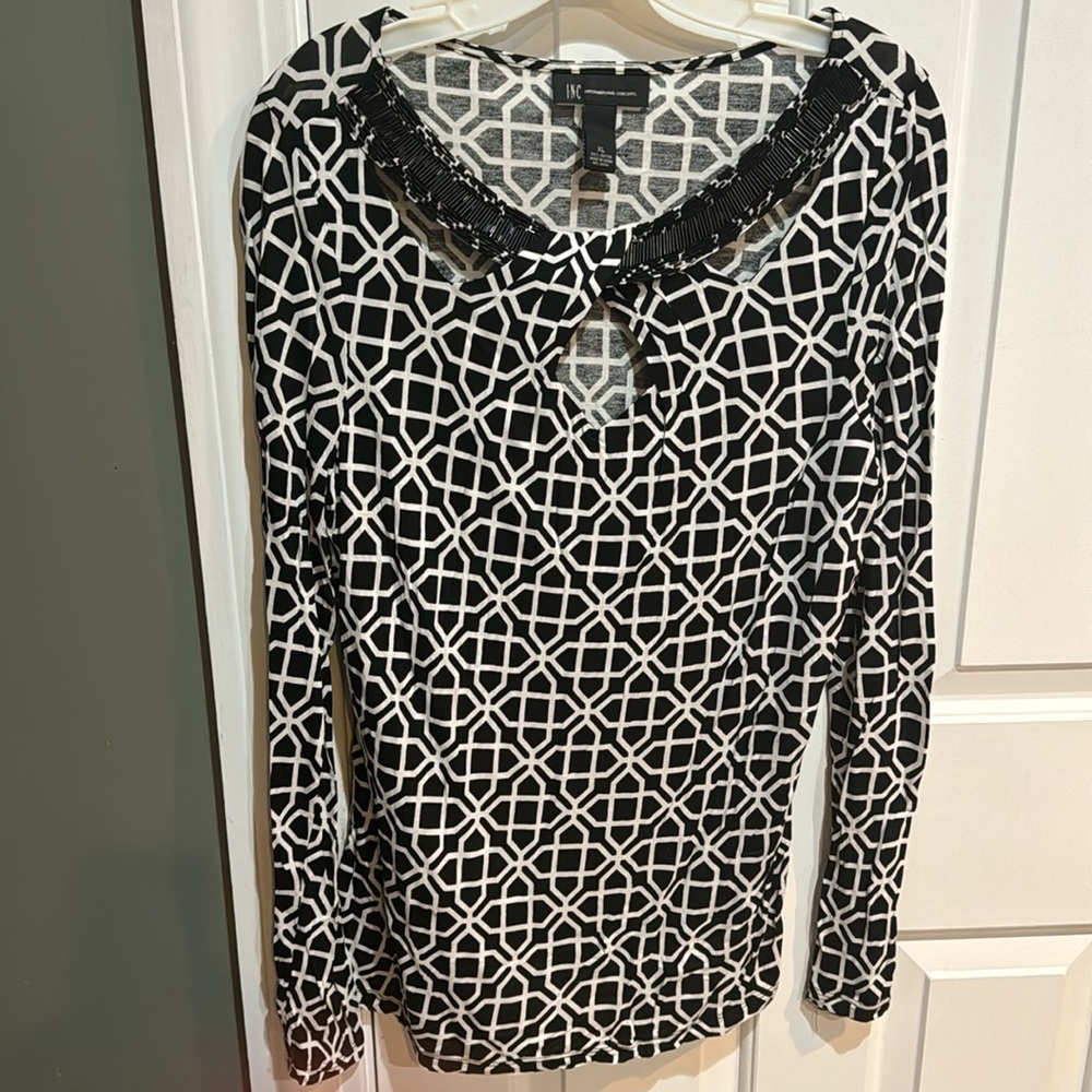 XL INC International Concepts BLACK & WHITE Tunic with Beaded Trim LS Shirt